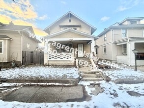 Building Photo - 915 Rivermet Ave