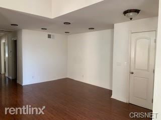 Foto del edificio - 2 br, 1.5 bath Condo - 7255 Balboa Blvd Un...