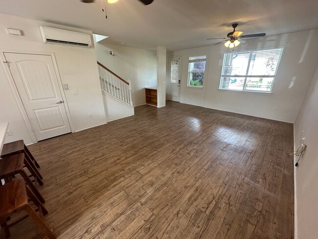 Building Photo - 540 Manawai St