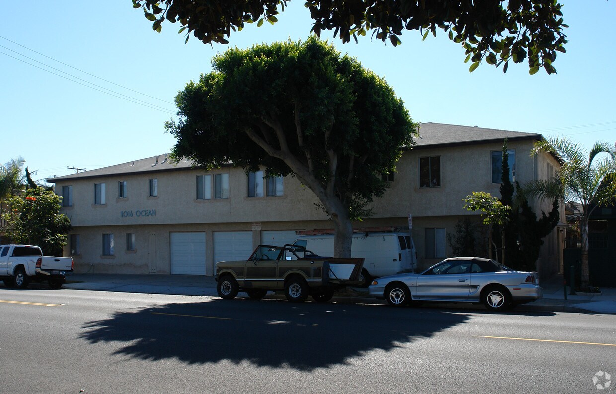 Building Photo - 1016 Ocean Ave