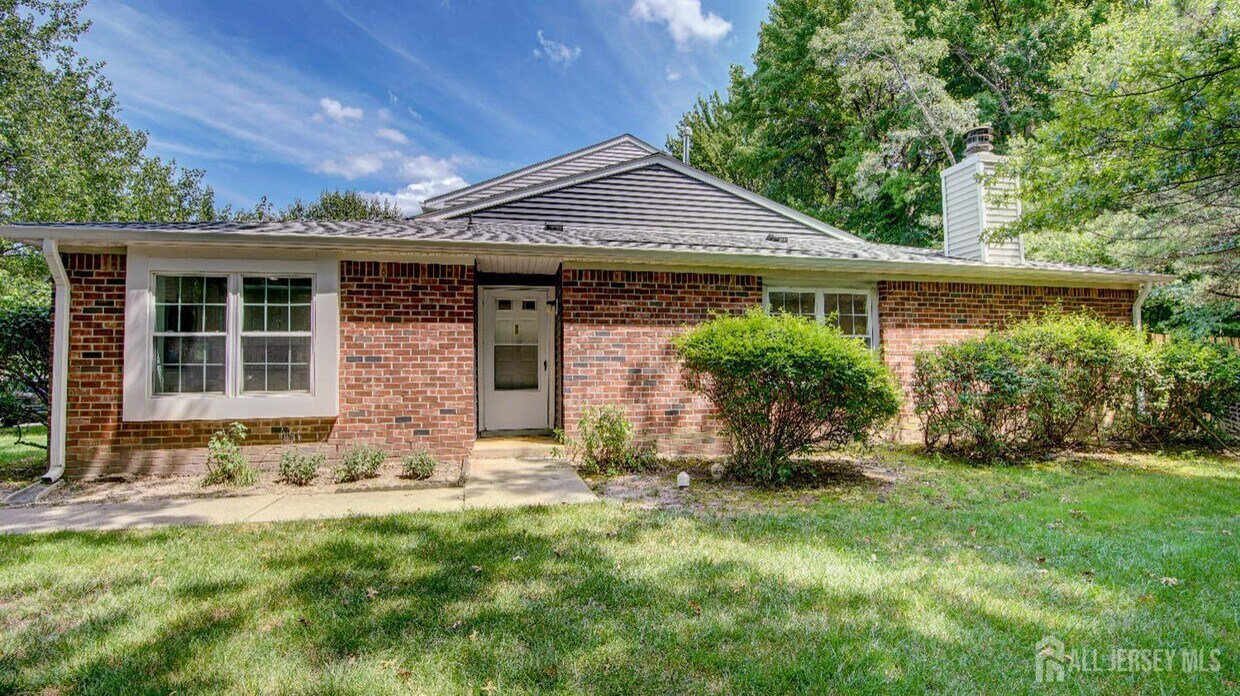Foto principal - 267 Constitution Cir
