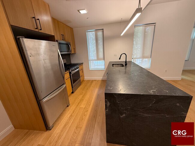 Foto del edificio - 83-84 Gardner St. Unit 209L