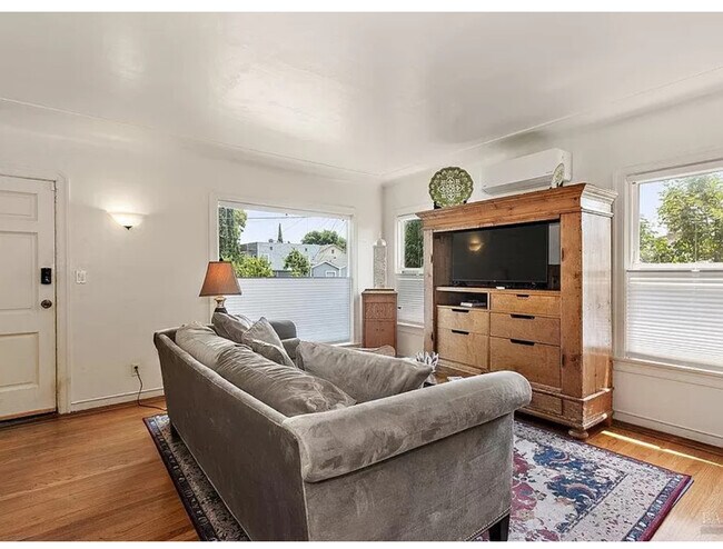 Foto del edificio - 2122 Napa St