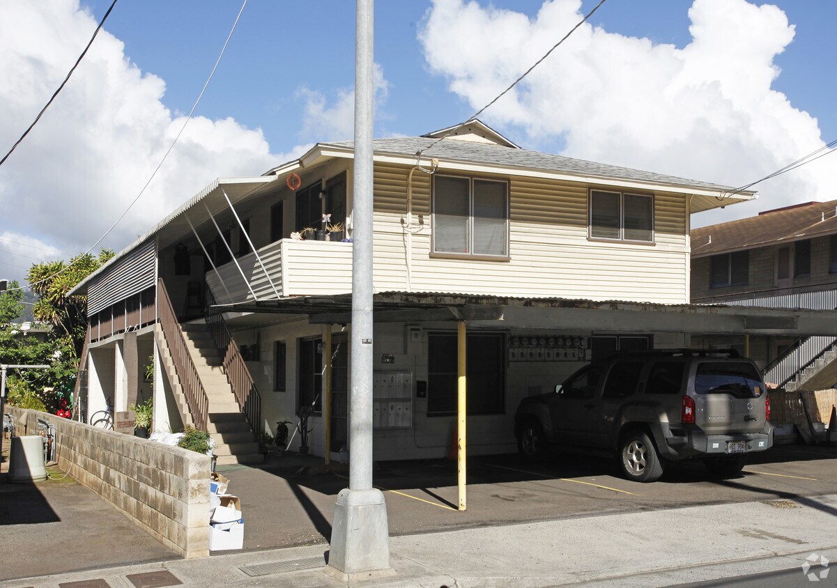 Primary Photo - 1232 Makaloa St