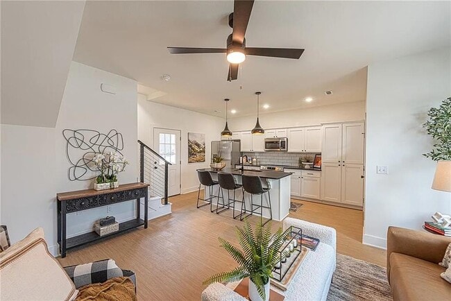 Building Photo - 3119 W Tulsa St