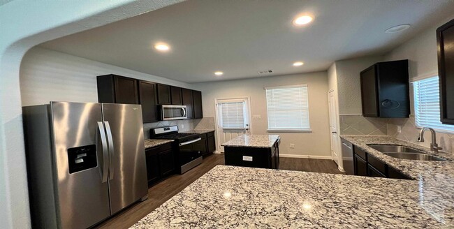 Building Photo - 3515 Cannon Dr