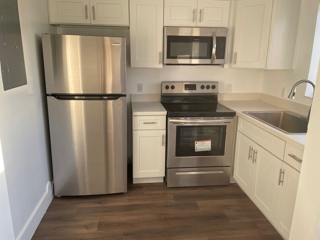 Brand-New Appliances - 1126 SW 5th St