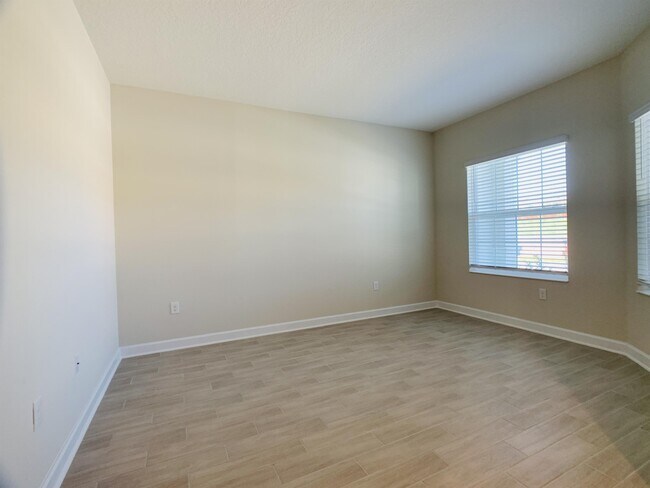 Foto del edificio - 2775 Norway Maple Ct