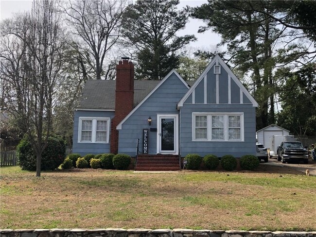 Foto del edificio - 599 Greenland Dr