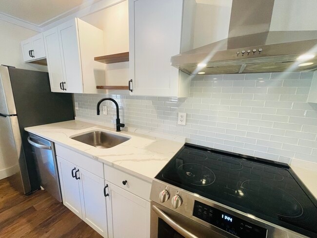 Foto del edificio - 4703 Green Shanty Rd