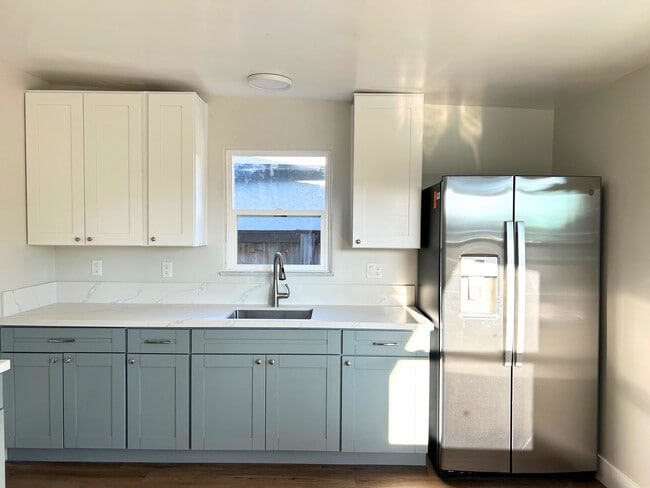 Foto del edificio - 759 W 10th Ave