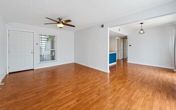Building Photo - 2124 Burton Dr