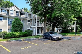 Building Photo - 1426 York St