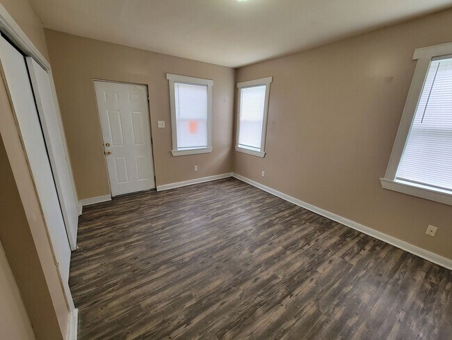 Foto del edificio - 140 Webster 3BR/1BA (Hamilton)
