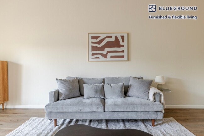 Foto del edificio - 151 S Bernardo Ave