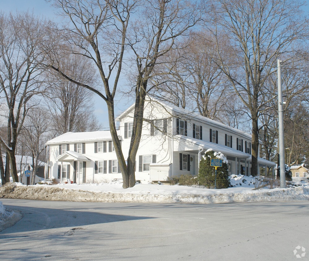 Primary Photo - 303 Kingsley Rd
