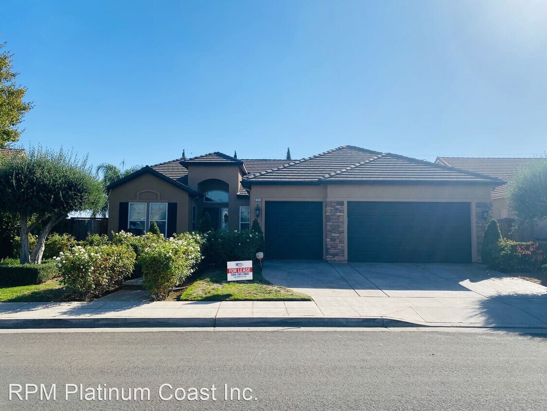 Primary Photo - 4 br, 2 bath House - 6111 W. Menlo Ave.