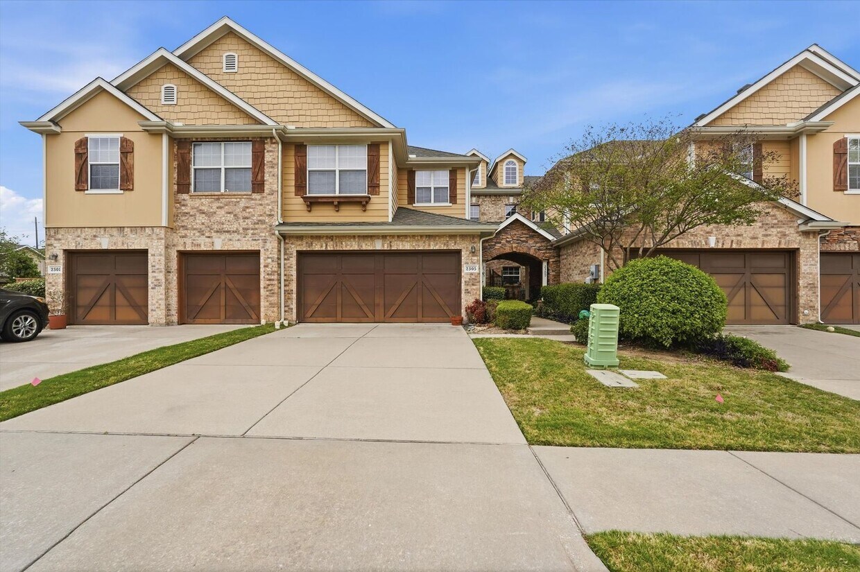 Beautiful 3-Bedroom, 2.5-Bath Townhouse in Plano ISD - Beautiful 3-Bedroom, 2.5-Bath Townhouse in Plano ISD