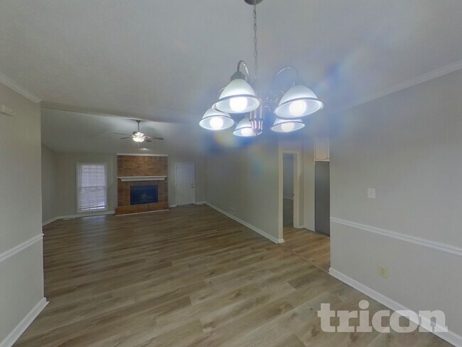 Foto del edificio - 555 N Oakland Cir