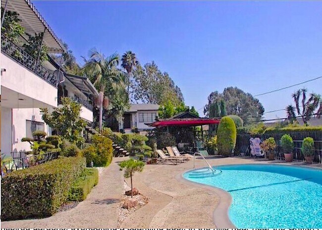 Building Photo - 3320 Griffith Park Blvd