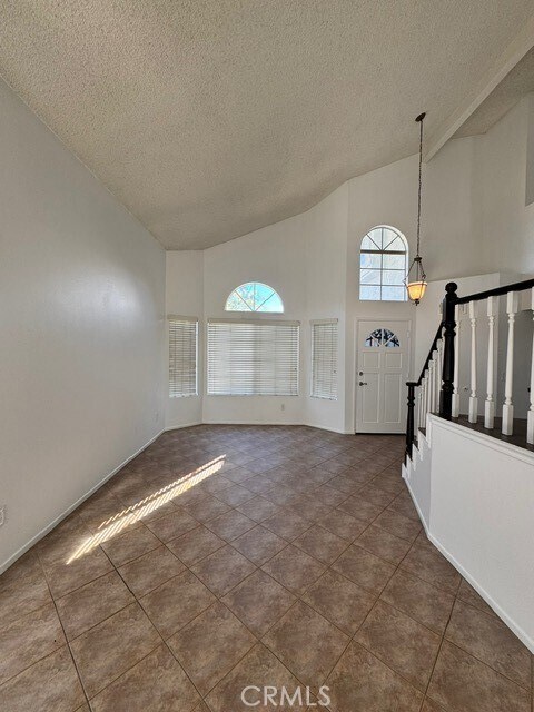 Foto del edificio - 5139 Independence Ct