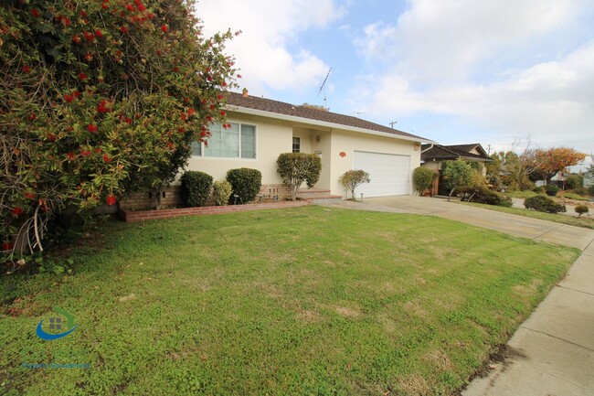 Foto del edificio - $4995 Beautiful 4BD/2BA Home in Cupertino!