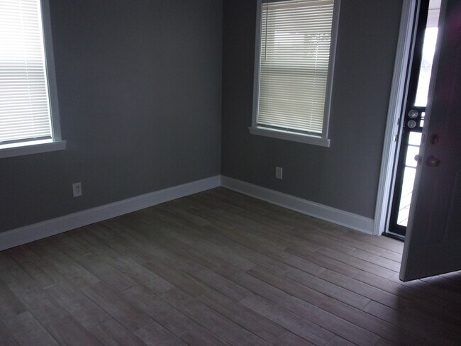 Photo - 24 W Colorado Ave Apartment