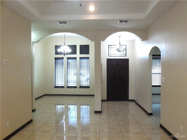 Foto del edificio - 6225 N 45th St