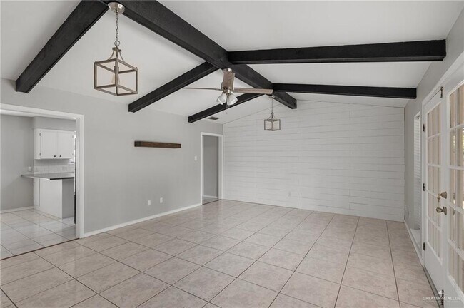 Building Photo - 1404 Nightingale Ave