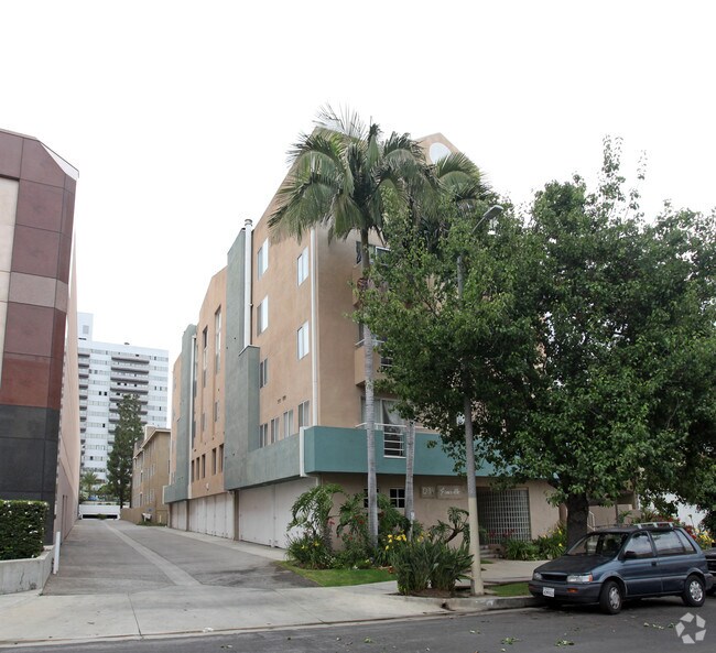 Foto principal - 1234 Granville Ave