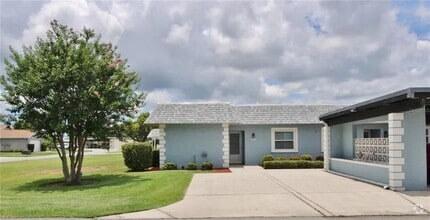 Building Photo - 9635 Greenskeeper Dr