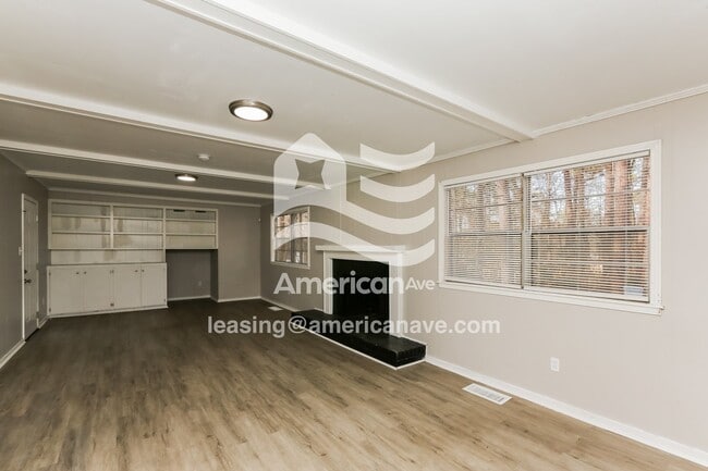 Building Photo - 330 Pine Ridge Rd