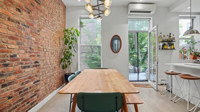 Building Photo - 147 Stuyvesant Ave
