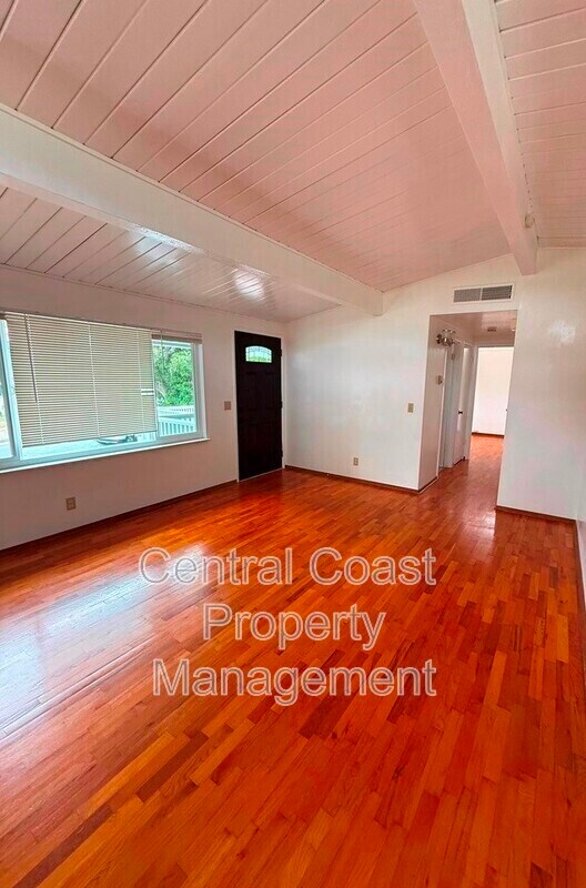 Foto del edificio - 822 Cedar St