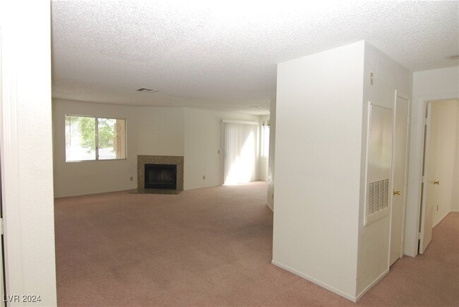 Building Photo - 6851 Tamarus St
