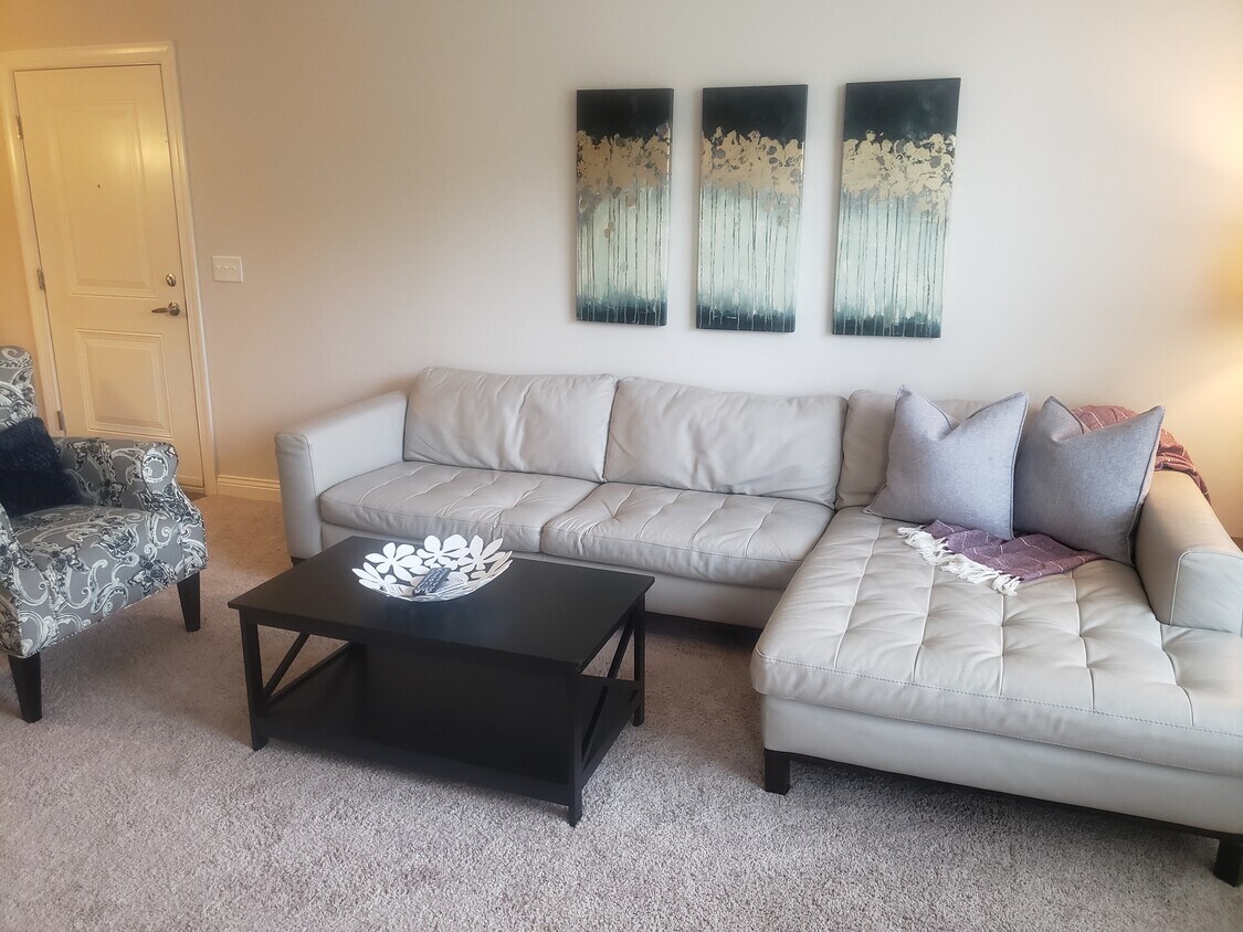 Foto principal - 5255 Mason Grand Dr