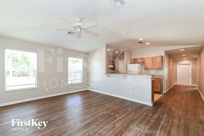 Building Photo - 12433 Catalina Dr