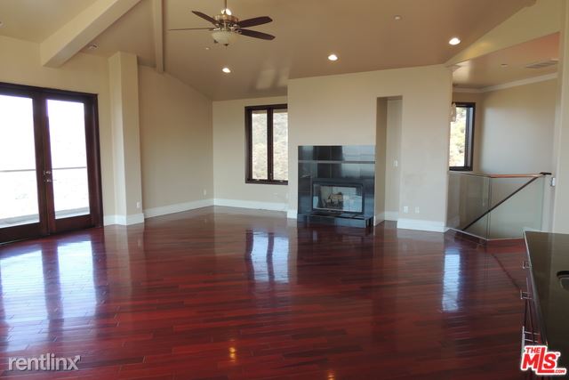 Building Photo - 2513 Latigo Canyon Rd