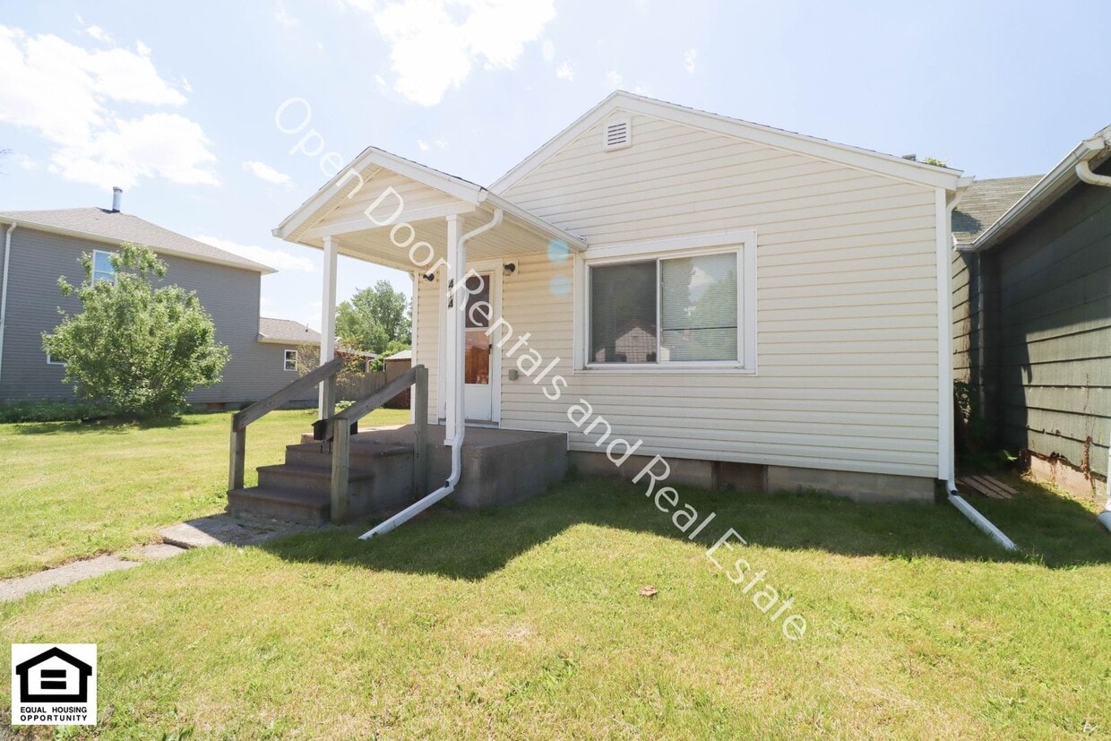 Primary Photo - 414 N Cowen St