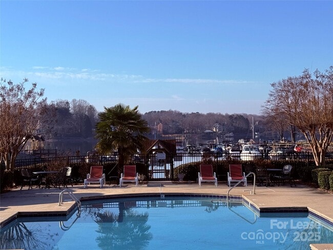 Building Photo - 1133 Torrence Cir