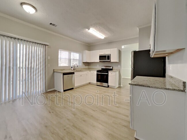 Building Photo - 263 Elm Forest Way