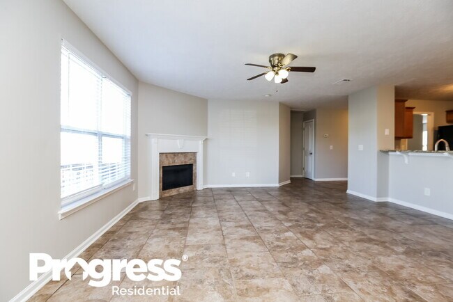 Building Photo - 172 Lyndhurst Dr
