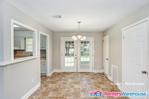 Primary Photo - 2407 Yorkshire Cir SW