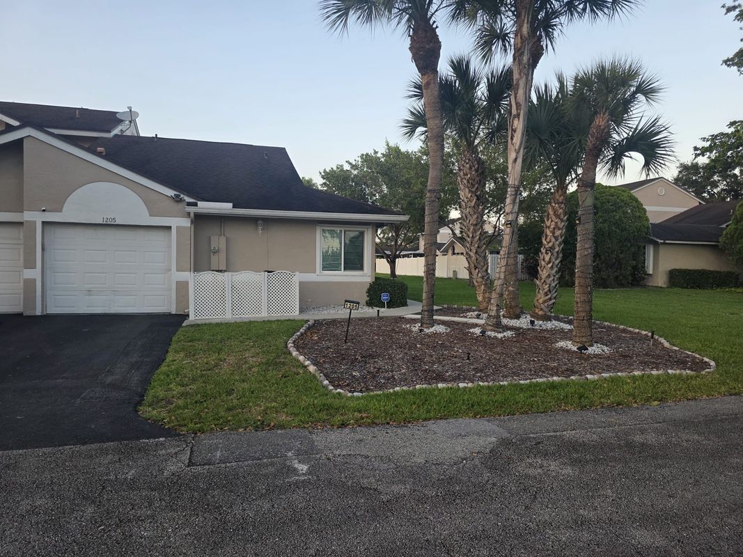Foto principal - 1205 NW 50th St