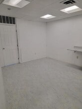 Building Photo - 306 Depot St
