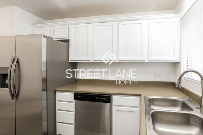 Foto del edificio - Charming 4 Bedroom in West Jordan!