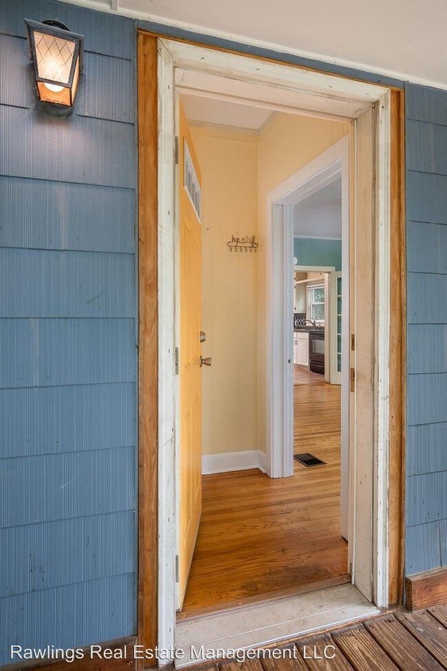 Foto del edificio - 2 br, 1 bath House - 26 Huntington Street