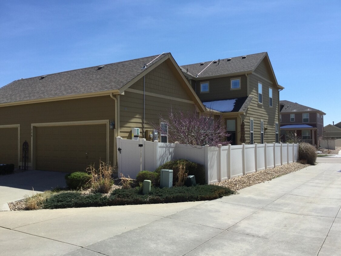 339 Casper Dr, Lafayette, CO 80026 House Rental in Lafayette, CO