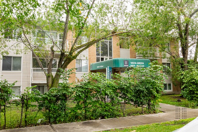 Photo du bâtiment - Vista Green Apartments