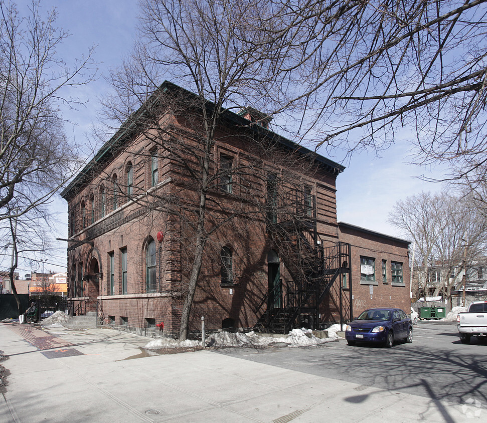 Primary Photo - Old Jail House